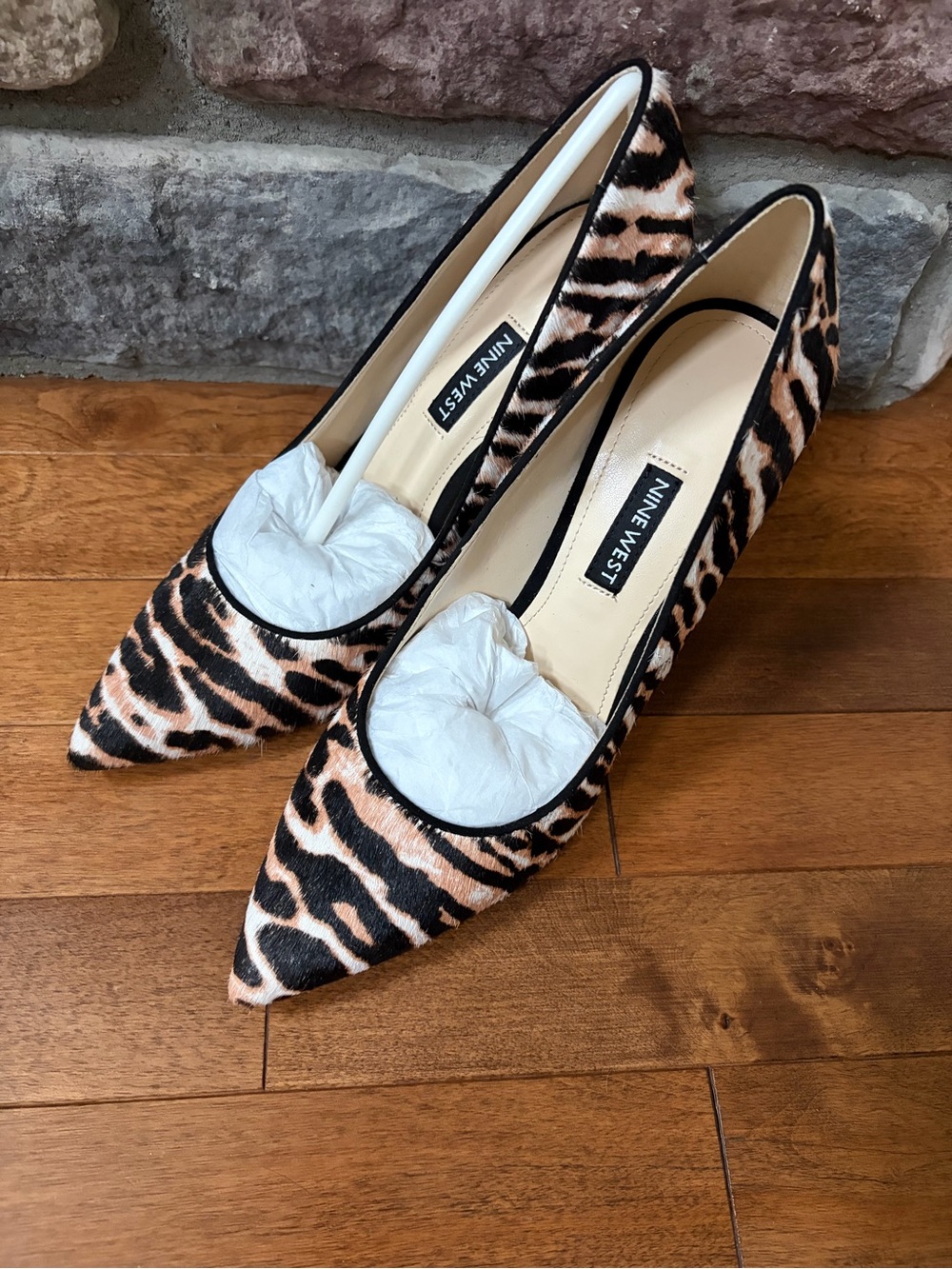 Nine West Leopard Stripe Pointed stilettos in Black and Tan